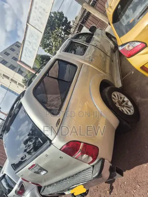 Toyota Hilux 2.5 D-4D 4X4 SRX 2012 Silver