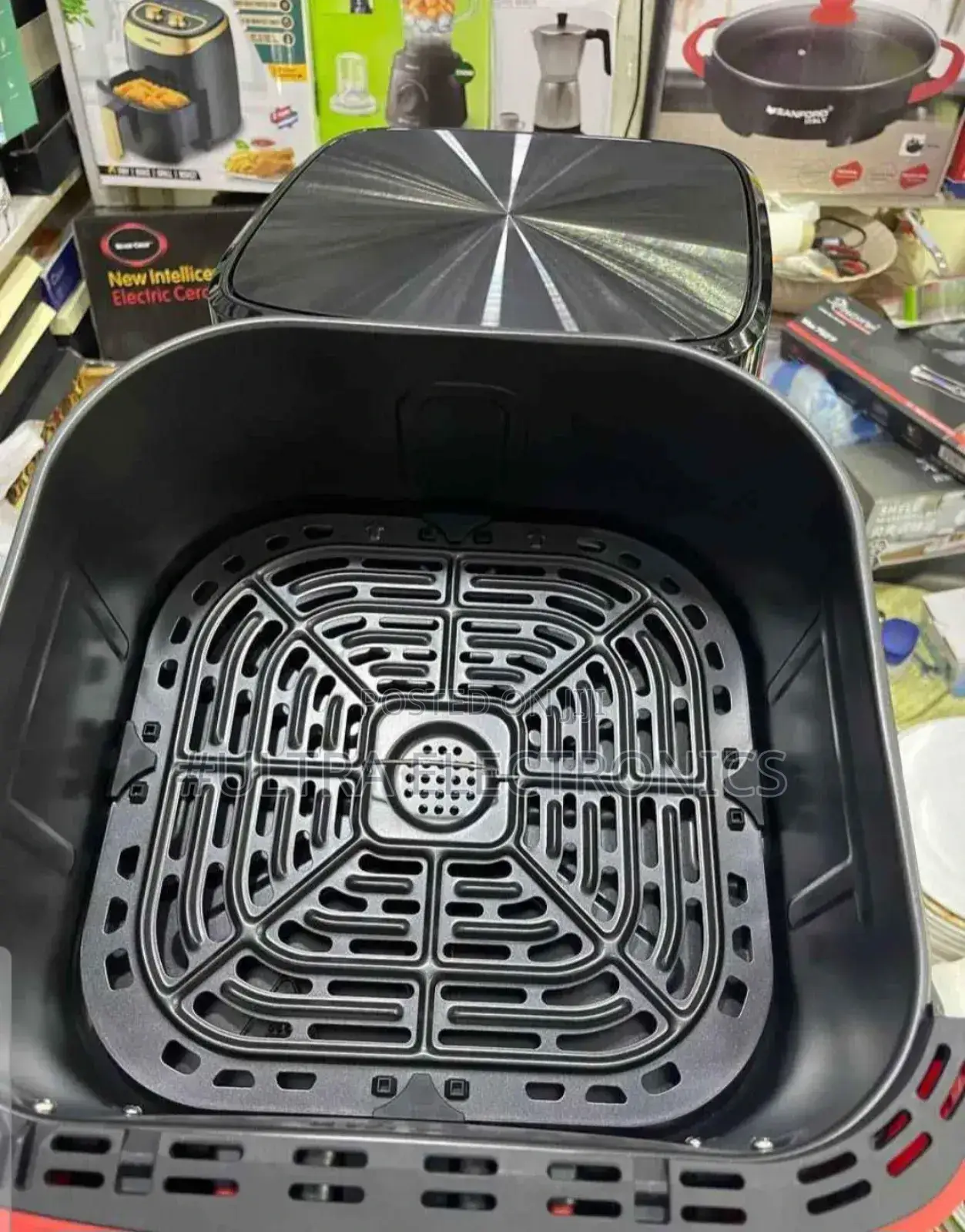 Raf Essential Air Fryer, Model R.5352. Capacity: 9 Liters