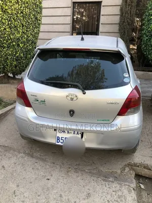 Toyota Yaris 2010 Silver