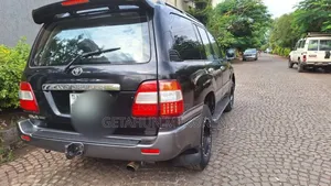 Toyota Land Cruiser 2007 Gray