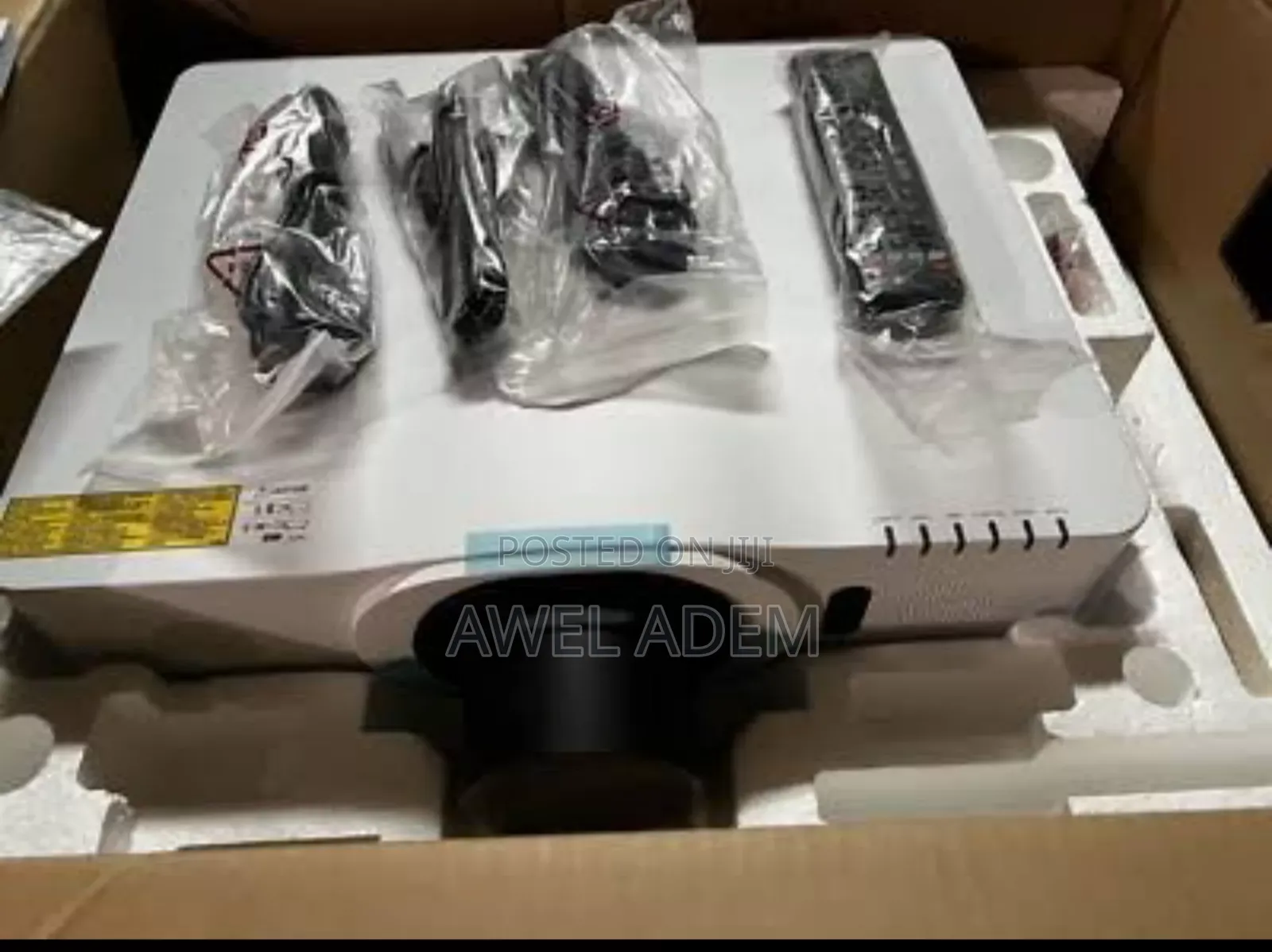 Hitachi 3lcd Professional Cinema Laser Projector Wifi Wireless