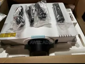 Hitachi 3lcd Professional Cinema Laser Projector Wifi Wireless