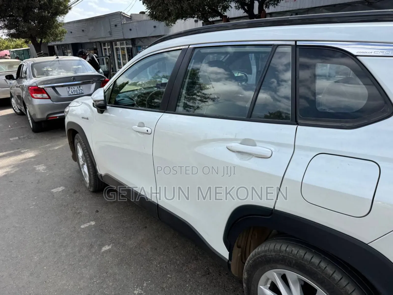 Toyota Corolla Cross Hybrid 2024 White