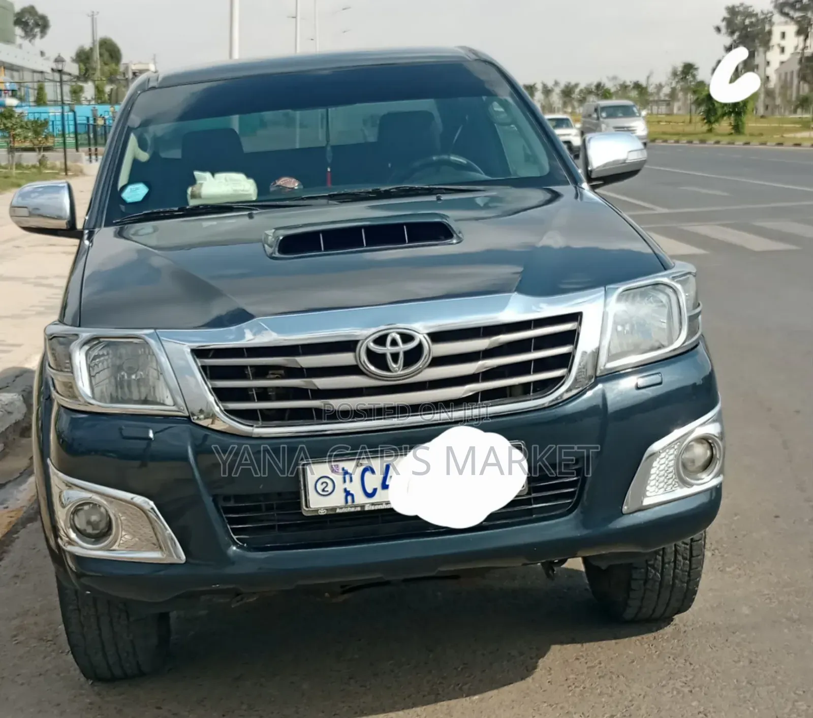 Toyota Hilux 2014 Black