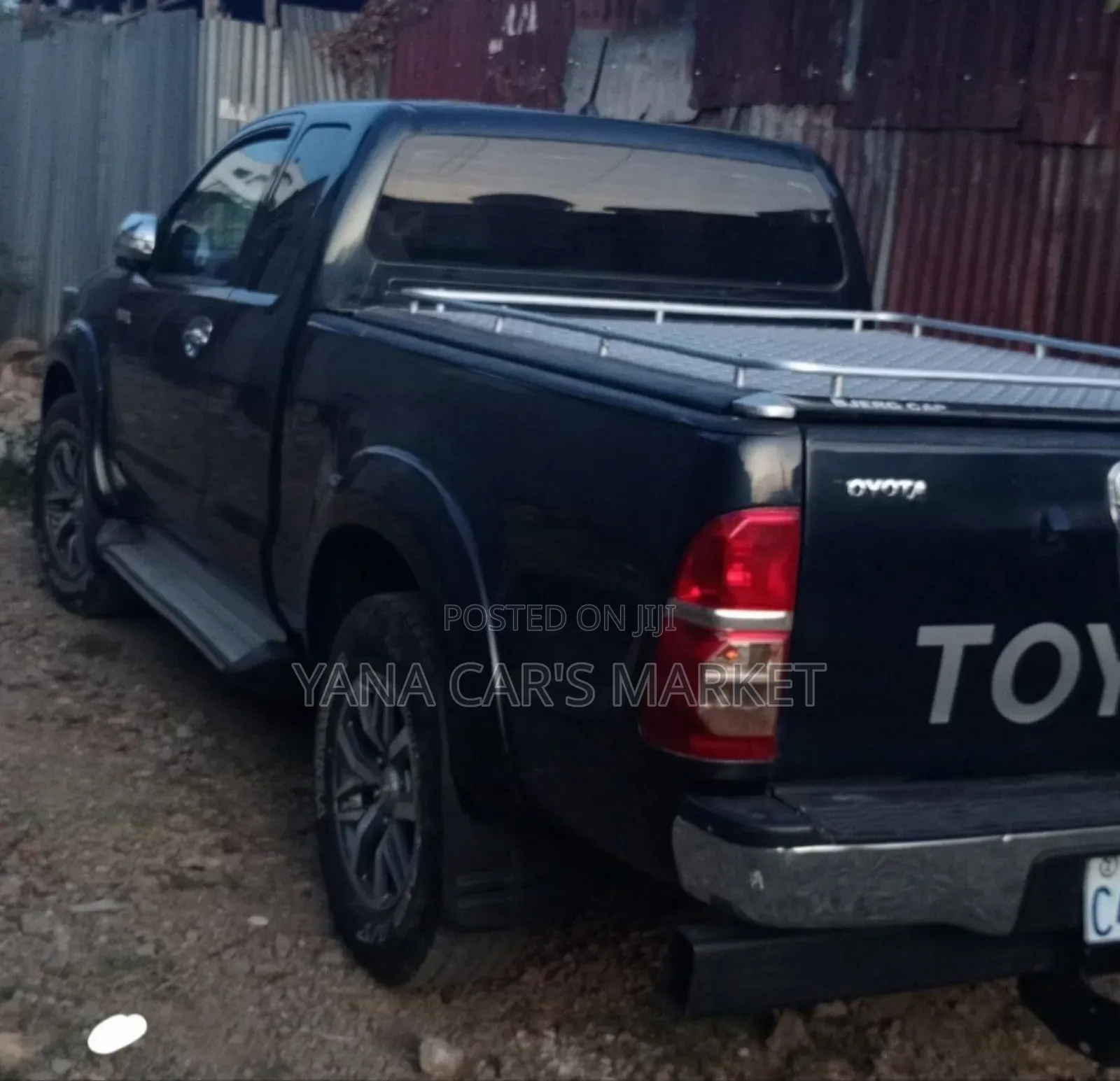 Toyota Hilux 2014 Black