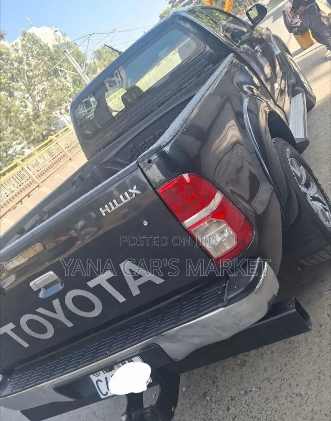 Toyota Hilux 2014 Black