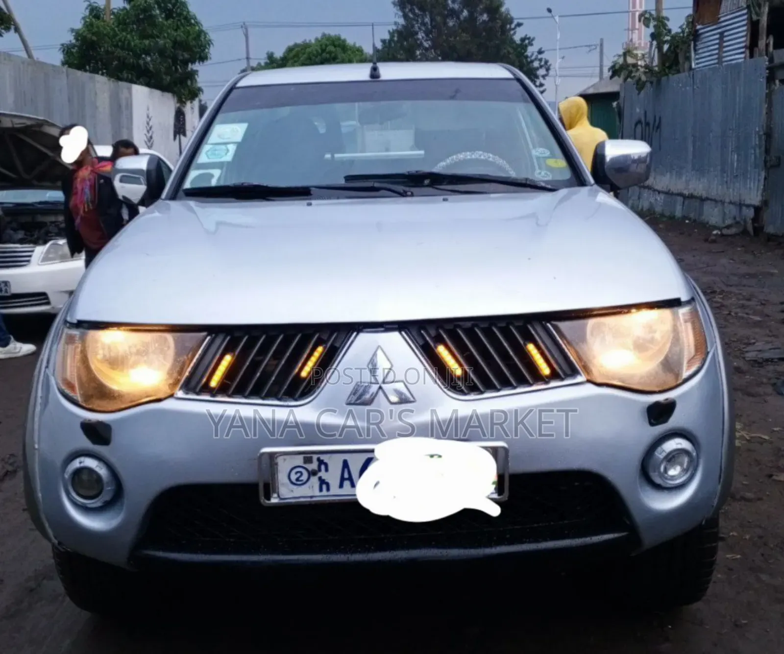 Mitsubishi L200 2007 Silver