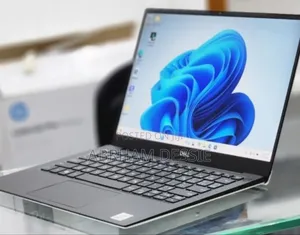 New Laptop Dell XPS 13 8GB Intel Core I7 SSD 512GB