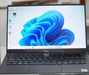 New Laptop Dell XPS 13 8GB Intel Core I7 SSD 512GB