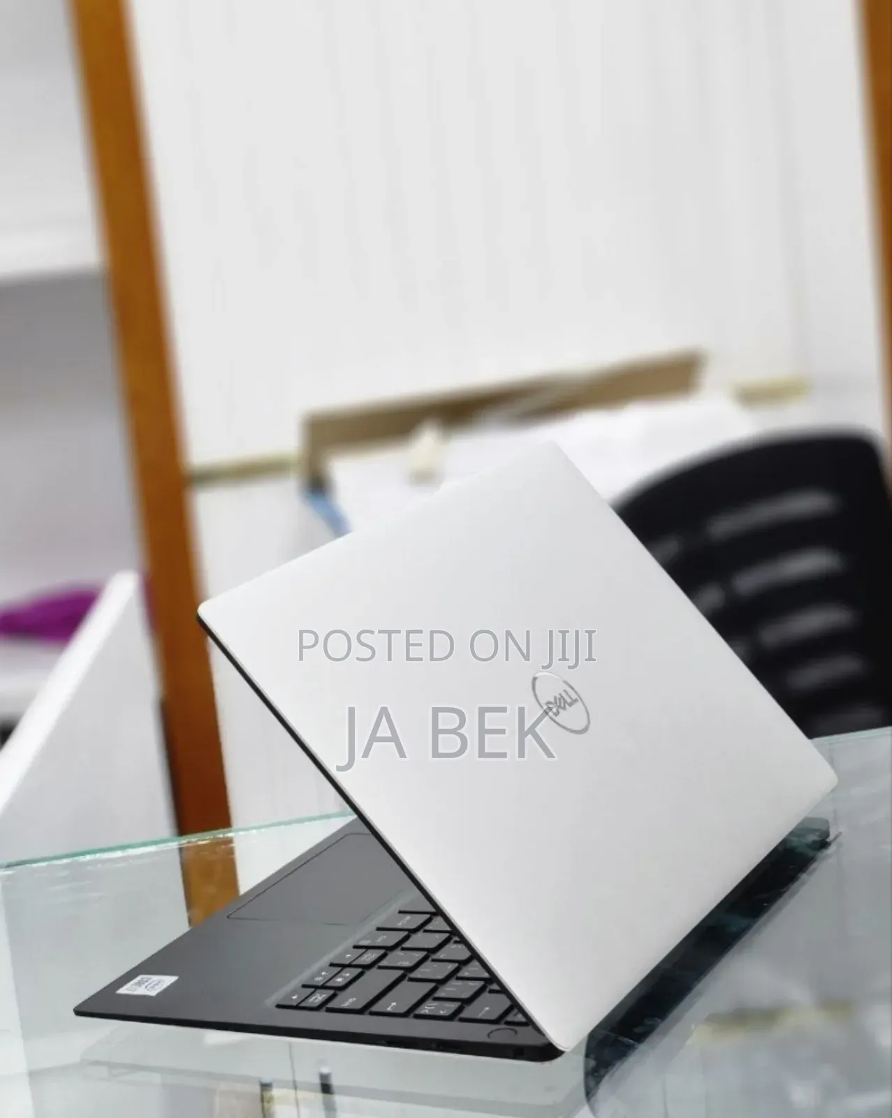 New Laptop Dell XPS 13 7390 8GB Intel Core I7 SSD 512GB