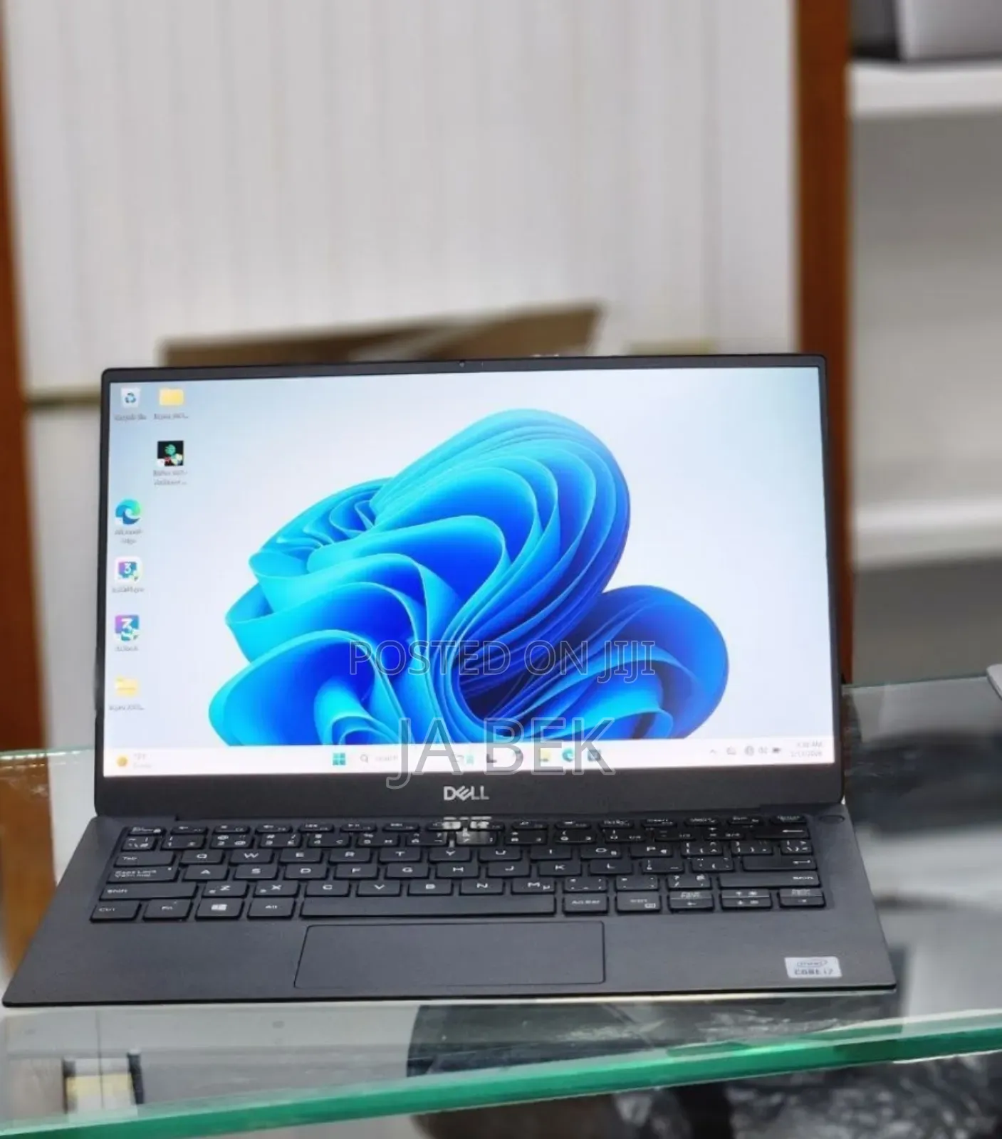 New Laptop Dell XPS 13 7390 8GB Intel Core I7 SSD 512GB