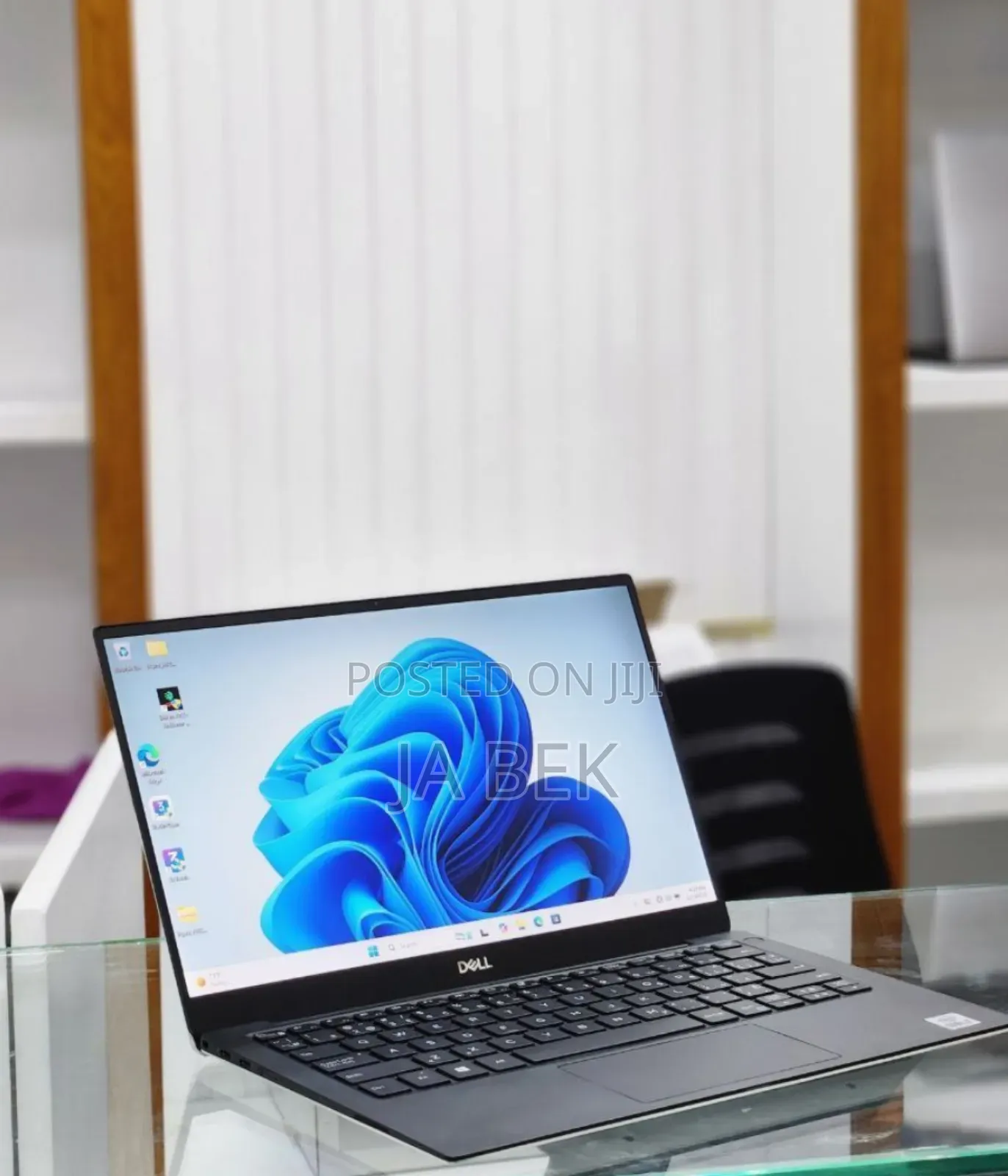 New Laptop Dell XPS 13 7390 8GB Intel Core I7 SSD 512GB