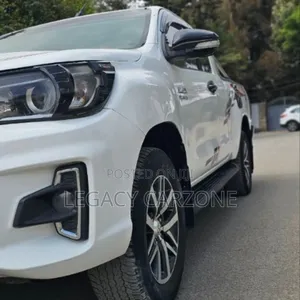 Toyota Hilux 2017 White
