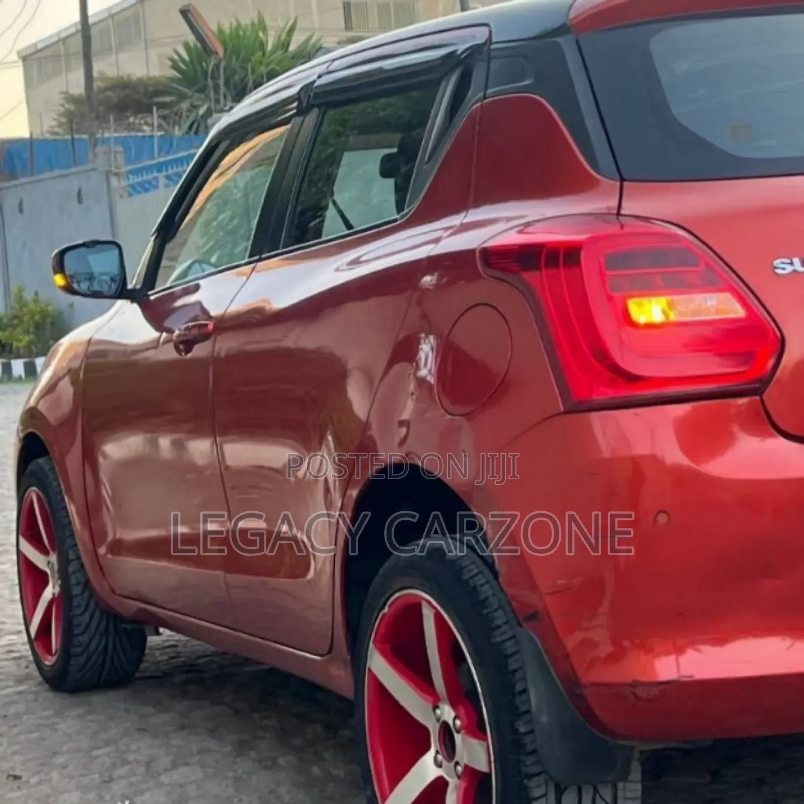 Suzuki Swift 2021 Red