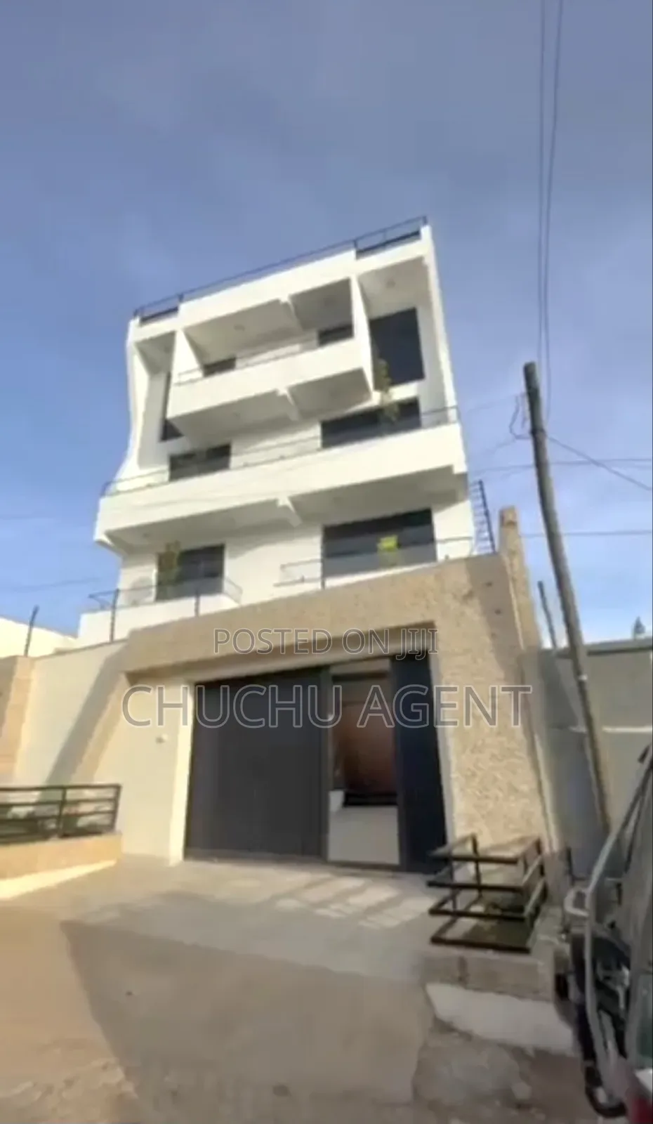 8bdrm House in Gullele for sale