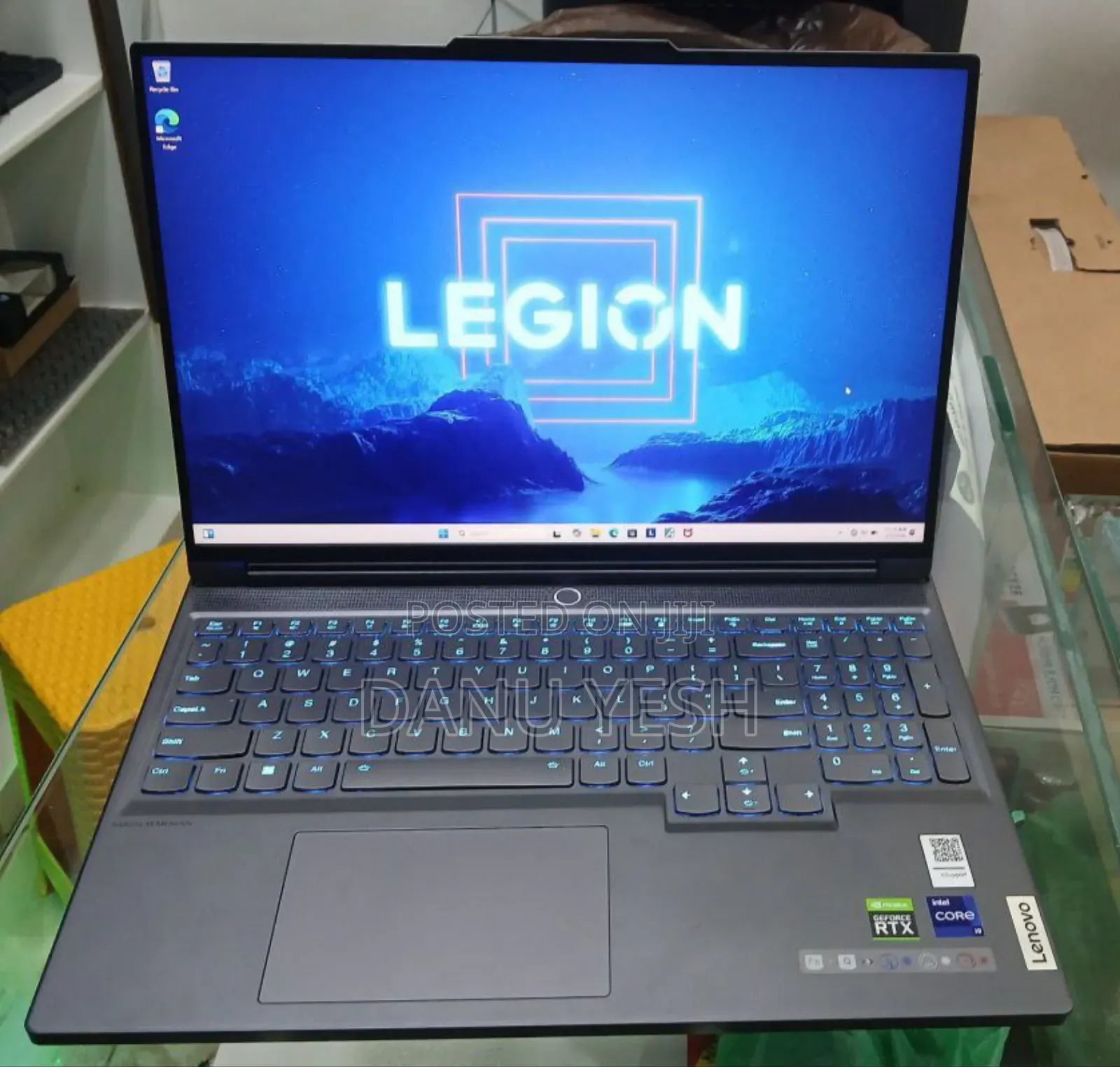 New Laptop Lenovo Lrgion 7i 16GB Intel Core I9 SSD 1T