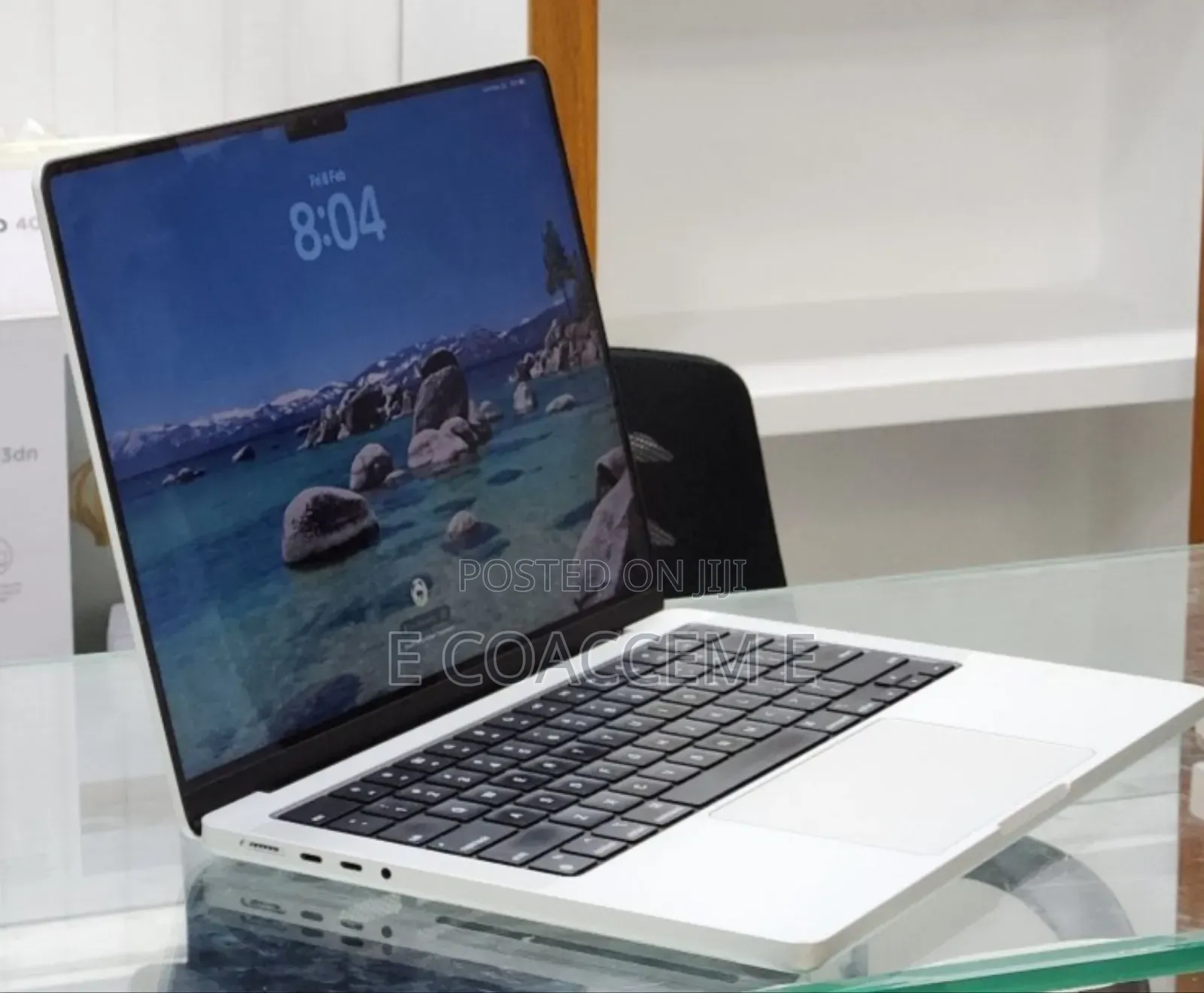 New Laptop Apple MacBook 16GB Apple M1 Pro SSD 512GB