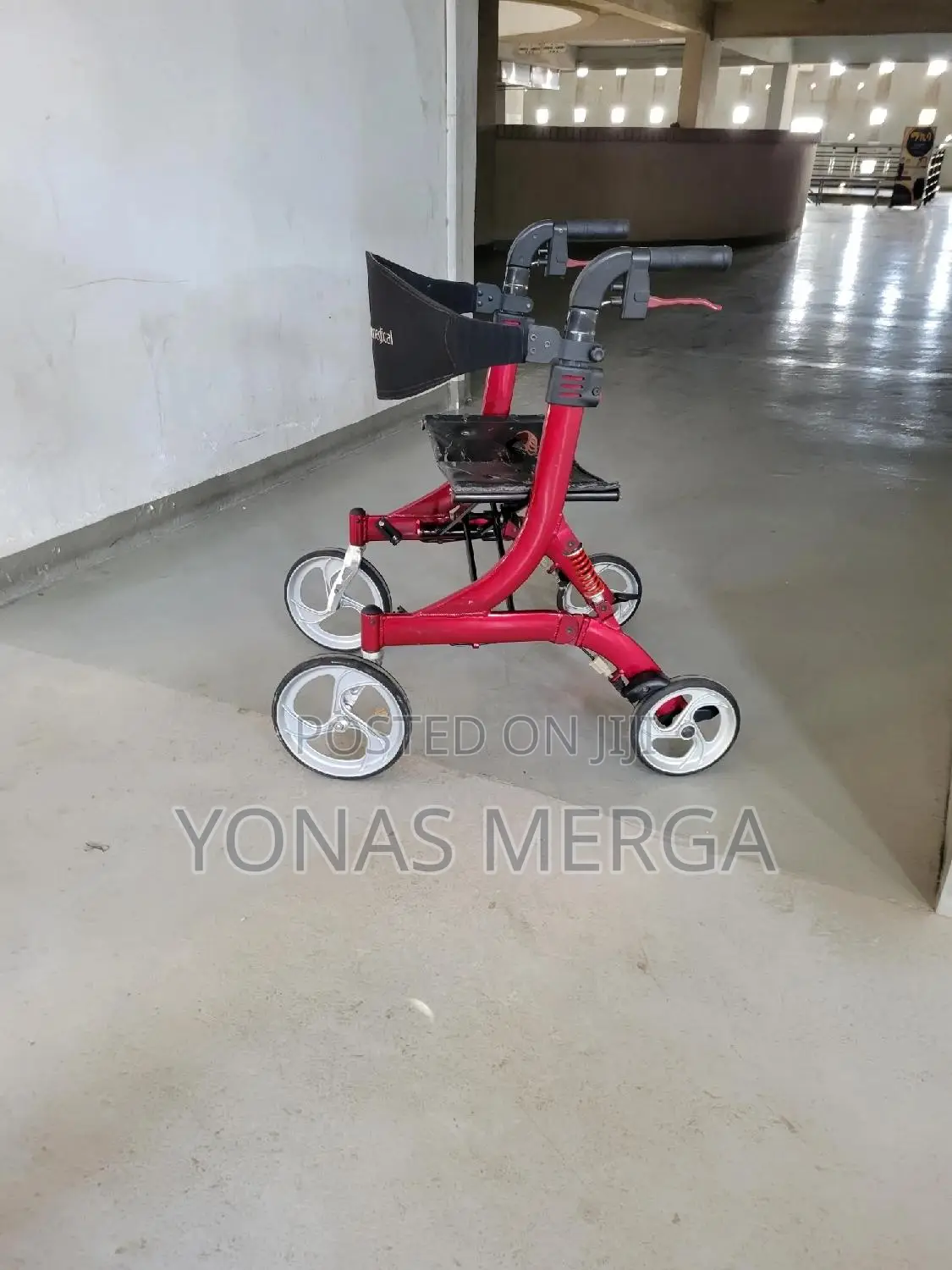 Lightweight Walker and Travel Wheelchair訇回walker With Chair豁出seat