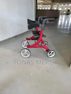 Lightweight Walker and Travel Wheelchair訇回walker With Chair豁出seat