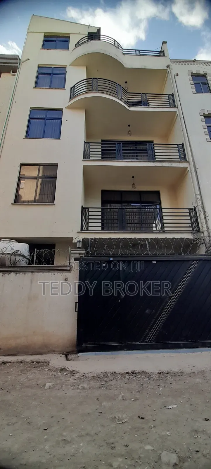 7bdrm House in Haile Garment, Nifas Silk-Lafto for sale