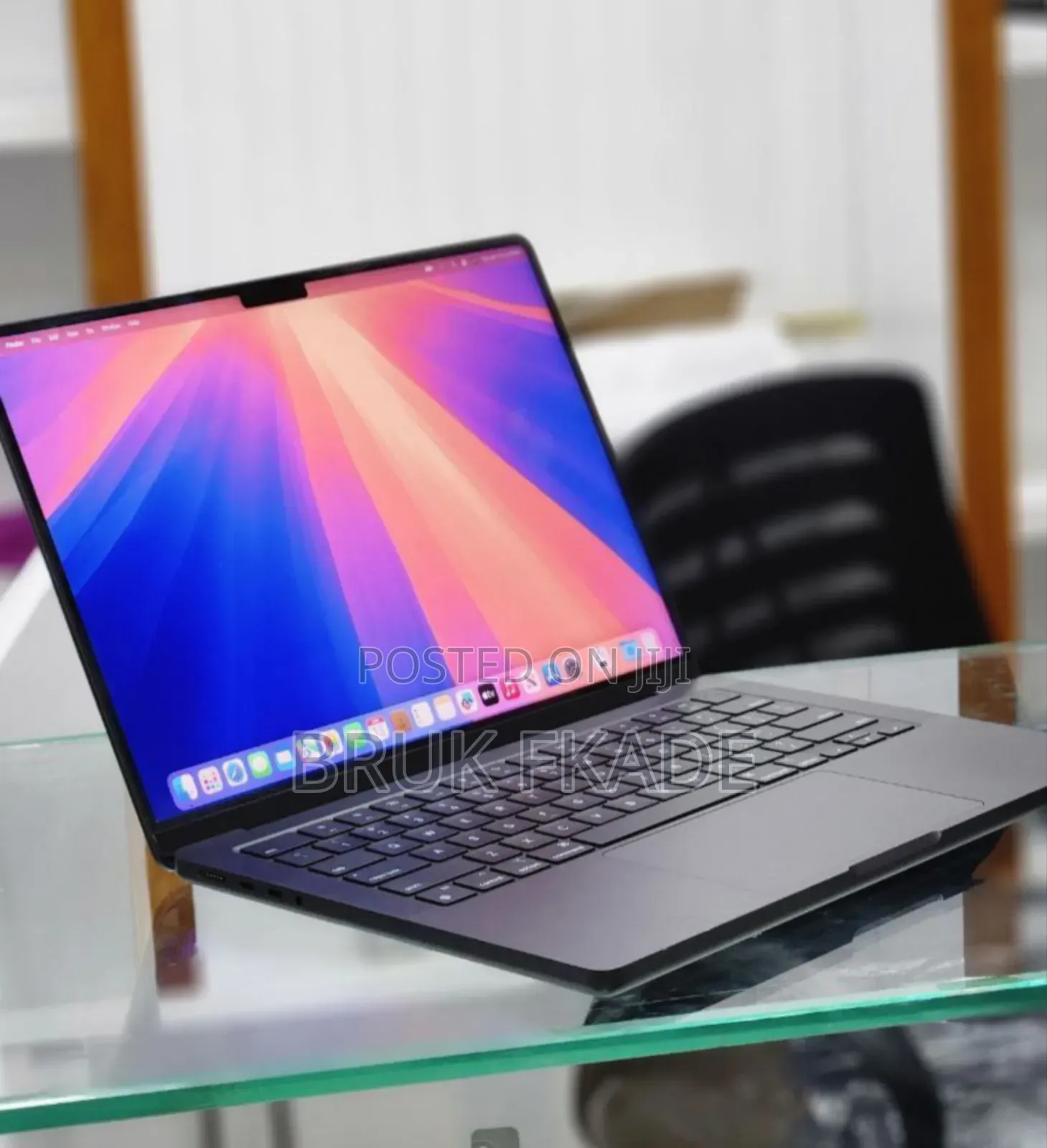 New Apple MacBook Pro 2024 M4 14-Inch 16GB Apple M4 Pro SSD 512GB