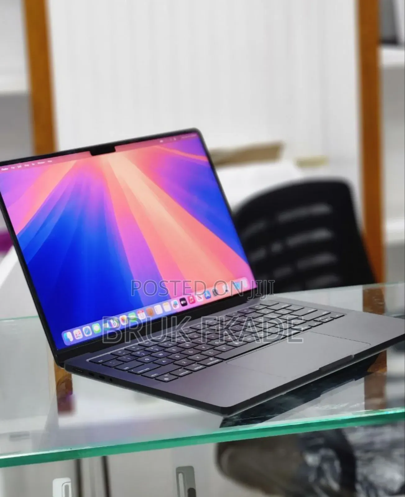 New Apple MacBook Pro 2024 M4 14-Inch 16GB Apple M4 Pro SSD 512GB