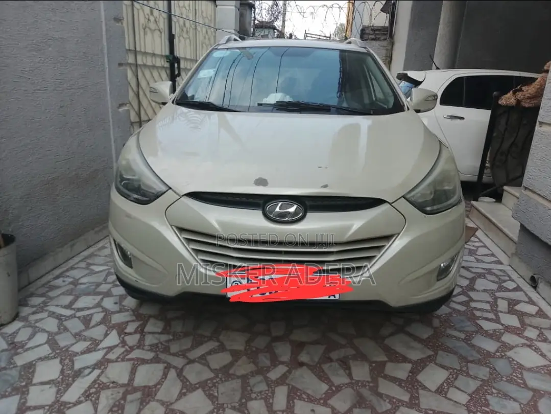 Hyundai Tucson GLS FWD 2014 Beige