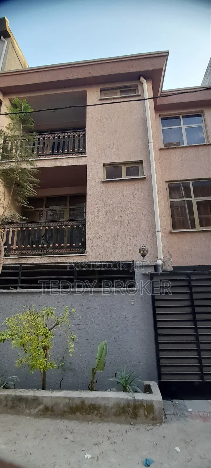 5bdrm House in Haile Garment, Nifas Silk-Lafto for sale