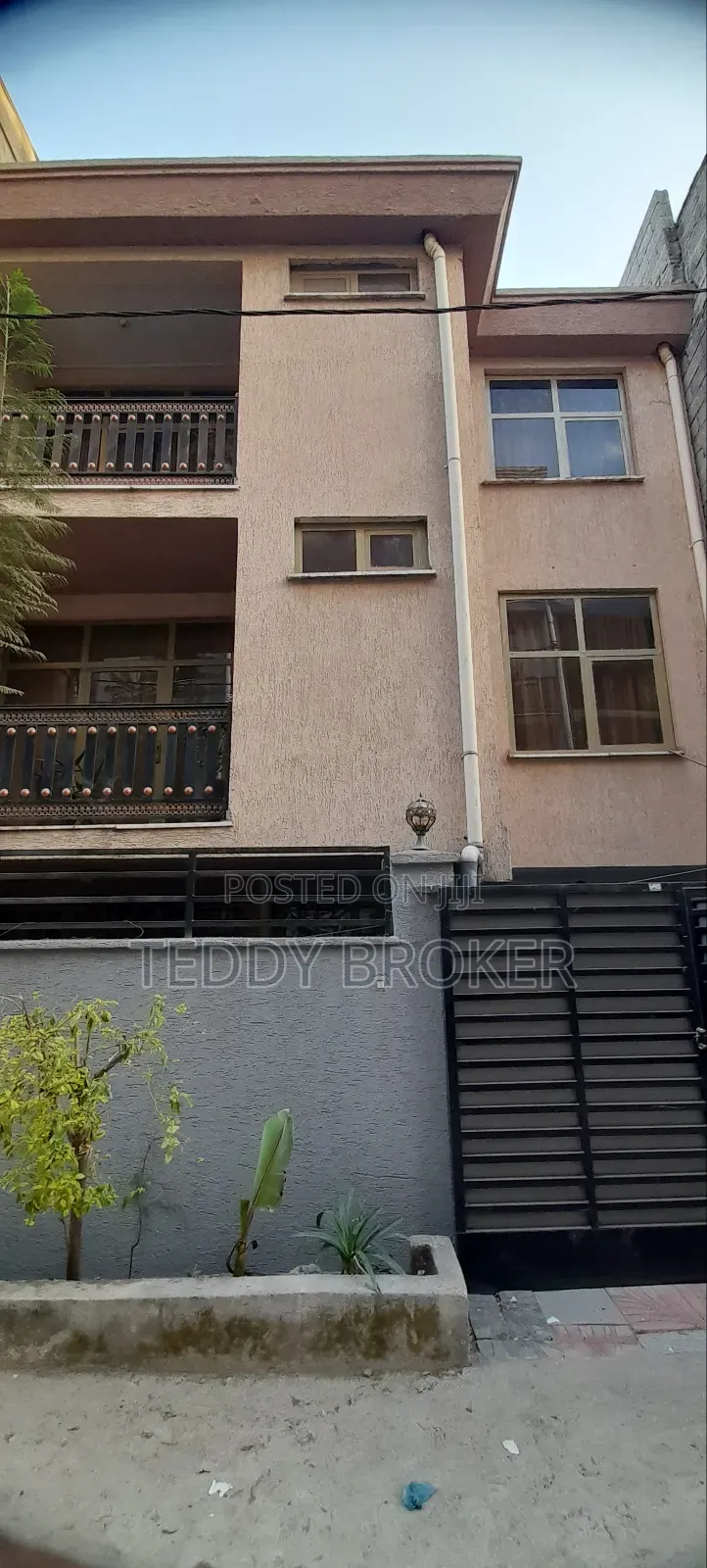 5bdrm House in Haile Garment, Nifas Silk-Lafto for sale