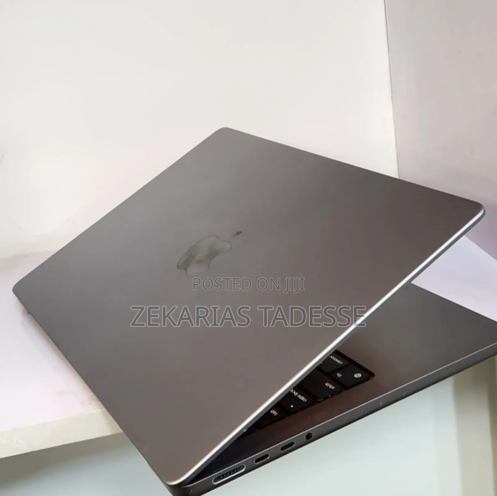 New Laptop Apple MacBook Pro M1 16GB Apple M1 SSD 512GB