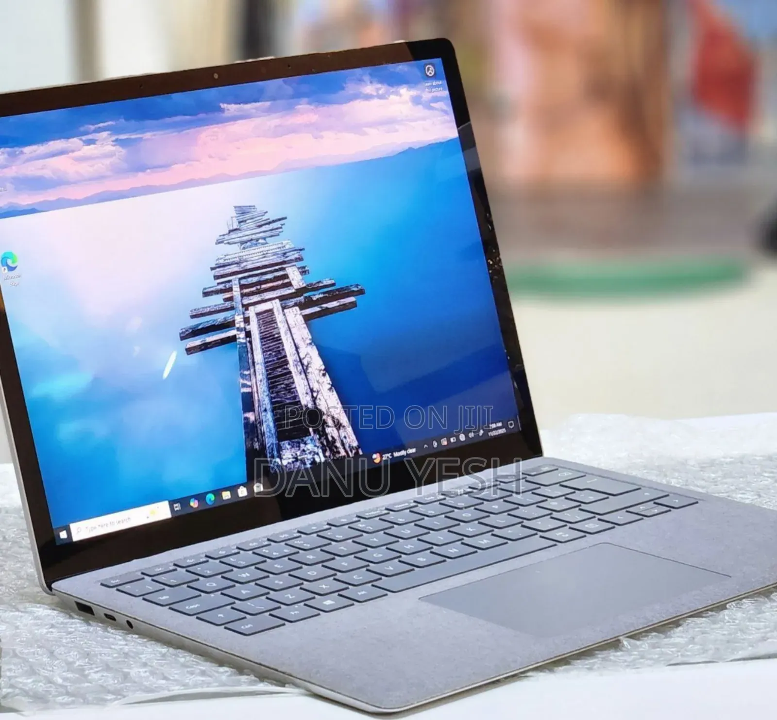 New Laptop Microsoft Surface 8GB Intel Core I5 SSD 512GB