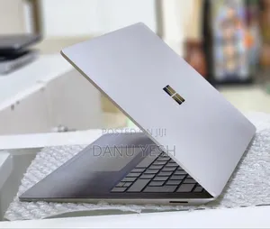 New Laptop Microsoft Surface 8GB Intel Core I5 SSD 512GB