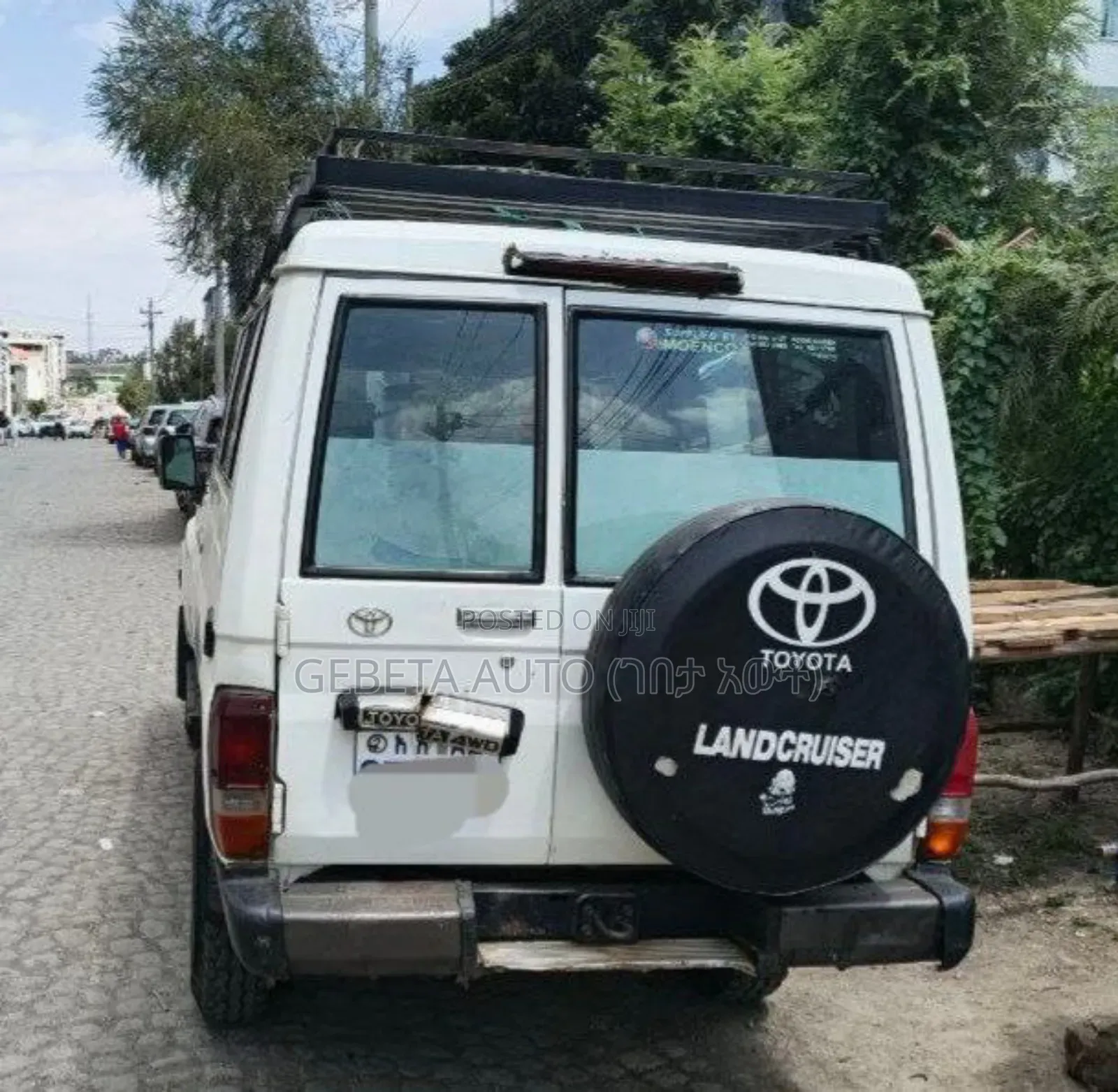 Toyota Land Cruiser 2012