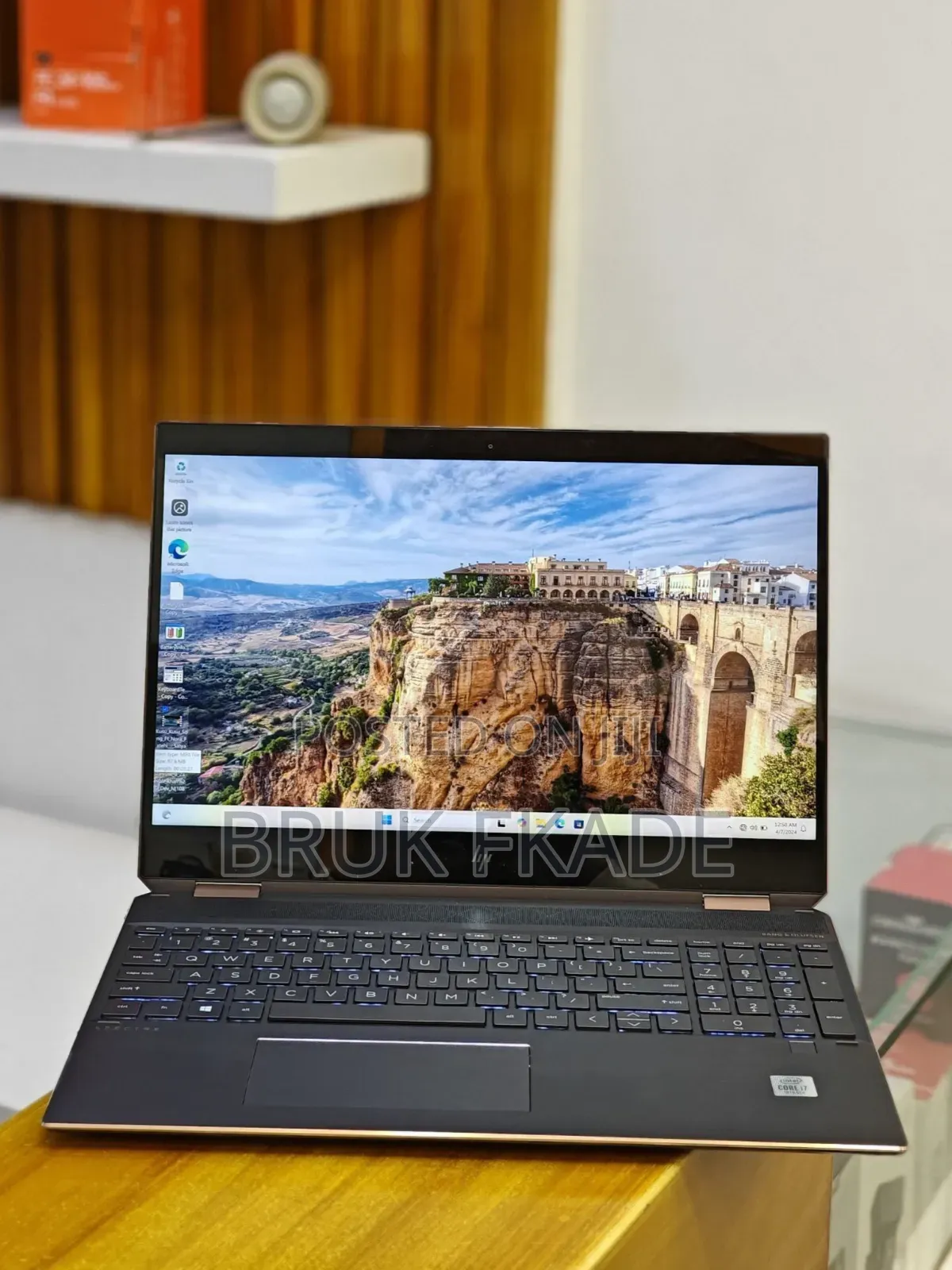 New Laptop HP Spectre X360 16GB Intel Core I7 SSD 512GB