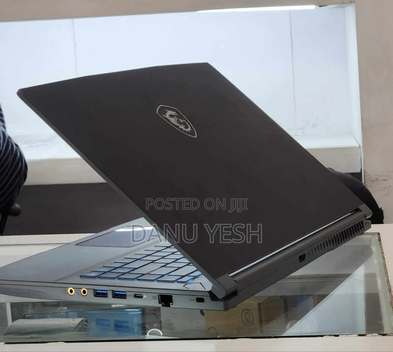 New Laptop MSI 16GB Intel Core I5 SSD 512GB
