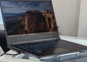 New Laptop MSI 16GB Intel Core I5 SSD 512GB