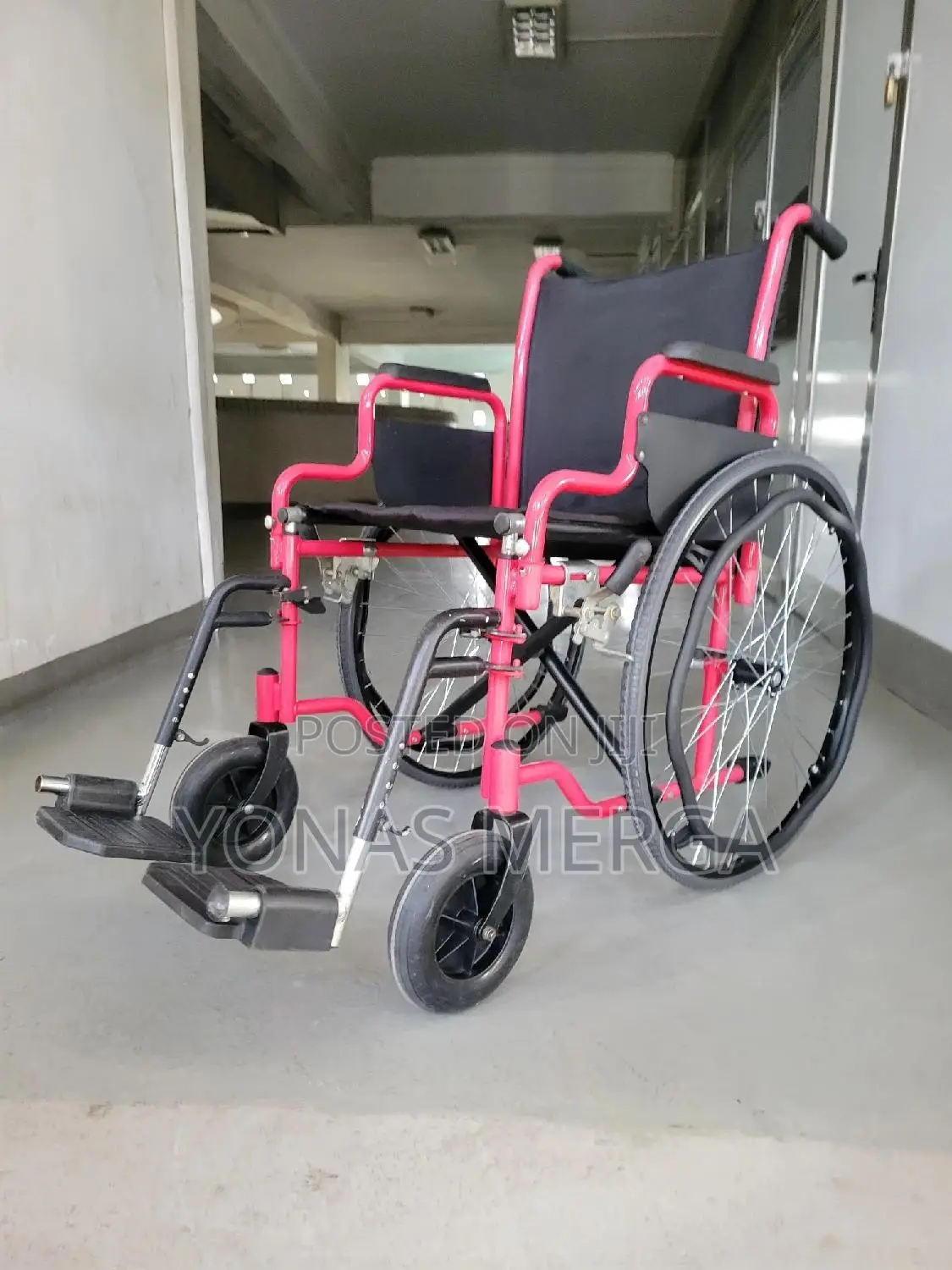 Wheelchair Is An Important Mobile Tool For Home Rehabilitation