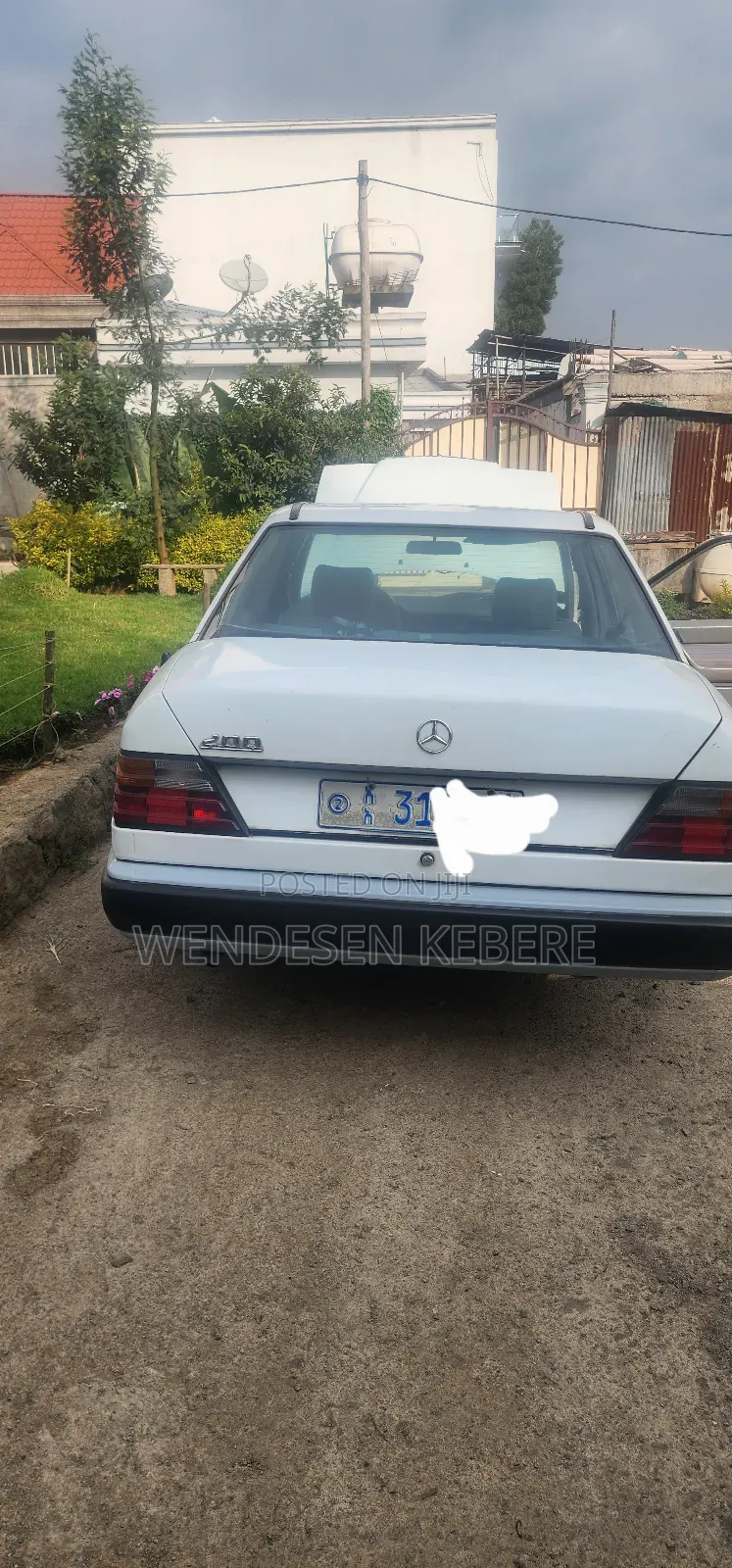 Mercedes-Benz 200 1989 White