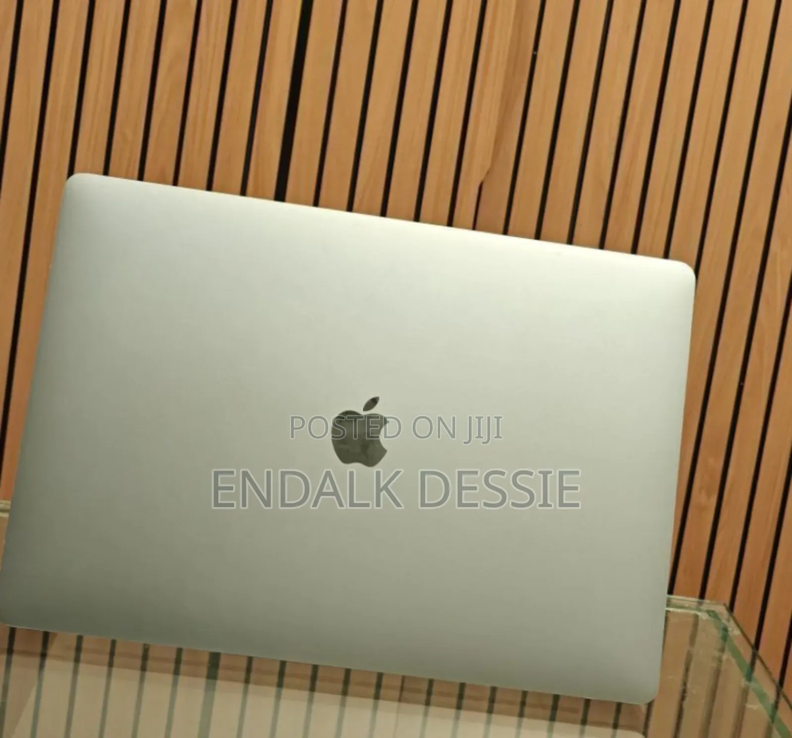 New Laptop Apple MacBook Pro 2019 16GB Intel Core I7 SSD 512GB