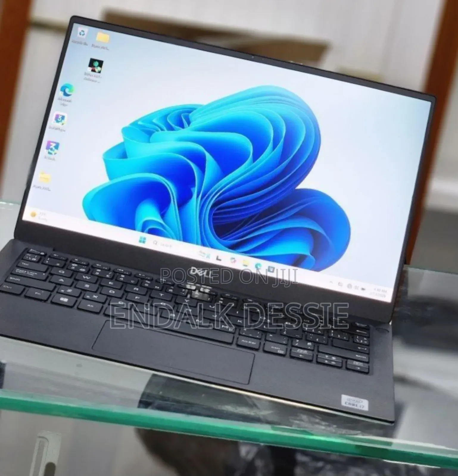 New Laptop Dell XPS 13 7390 8GB Intel Core I7 SSD 512GB