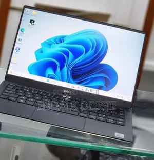 New Laptop Dell XPS 13 7390 8GB Intel Core I7 SSD 512GB