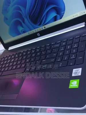 New Laptop HP 1GB Intel Core I7 SSD 512GB