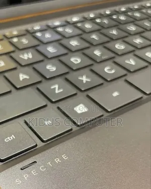 New Laptop HP Spectre 16GB Intel Core I7 SSD 512GB