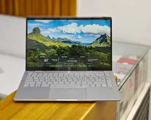 New Laptop HP Pavilion 15 8GB Intel Core Ultra 5 SSD 512GB