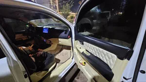 Toyota Hilux 2010 White