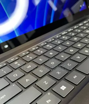 New Laptop Microsoft Surface 16GB Intel Core I7 SSD 512GB
