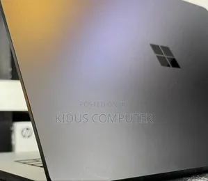 New Laptop Microsoft Surface 16GB Intel Core I7 SSD 512GB
