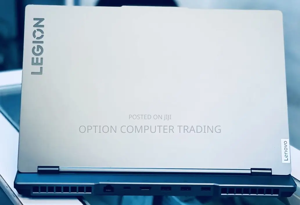 New Laptop Lenovo Legion 5 16GB AMD Ryzen 7 SSD 1T