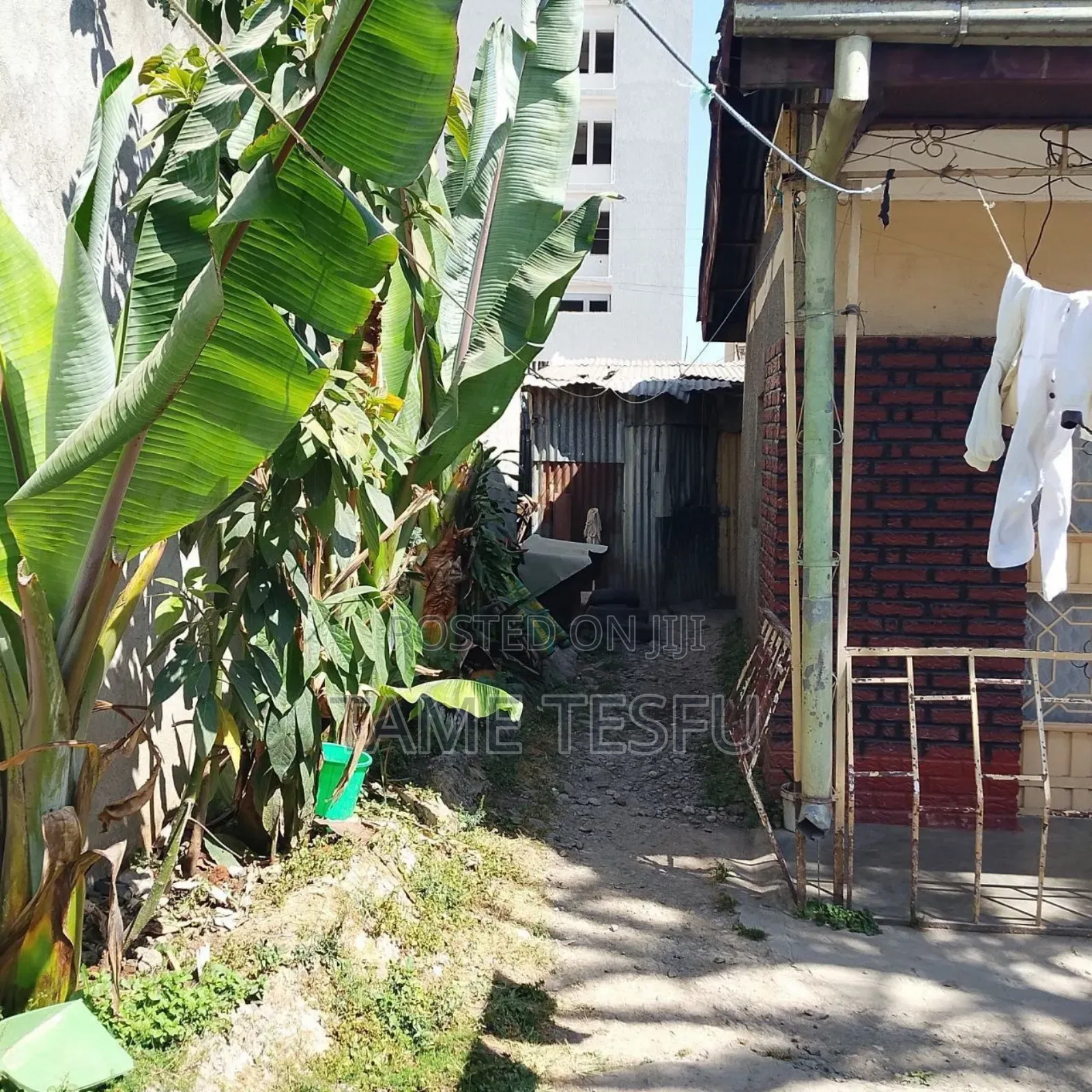 3bdrm House in ጀርመን አደባባይ, Nifas Silk-Lafto for sale