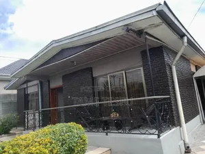 3bdrm Villa in ሀያት, Bole for sale